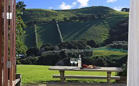 The Vineyard Cottage - Stay Waiheke