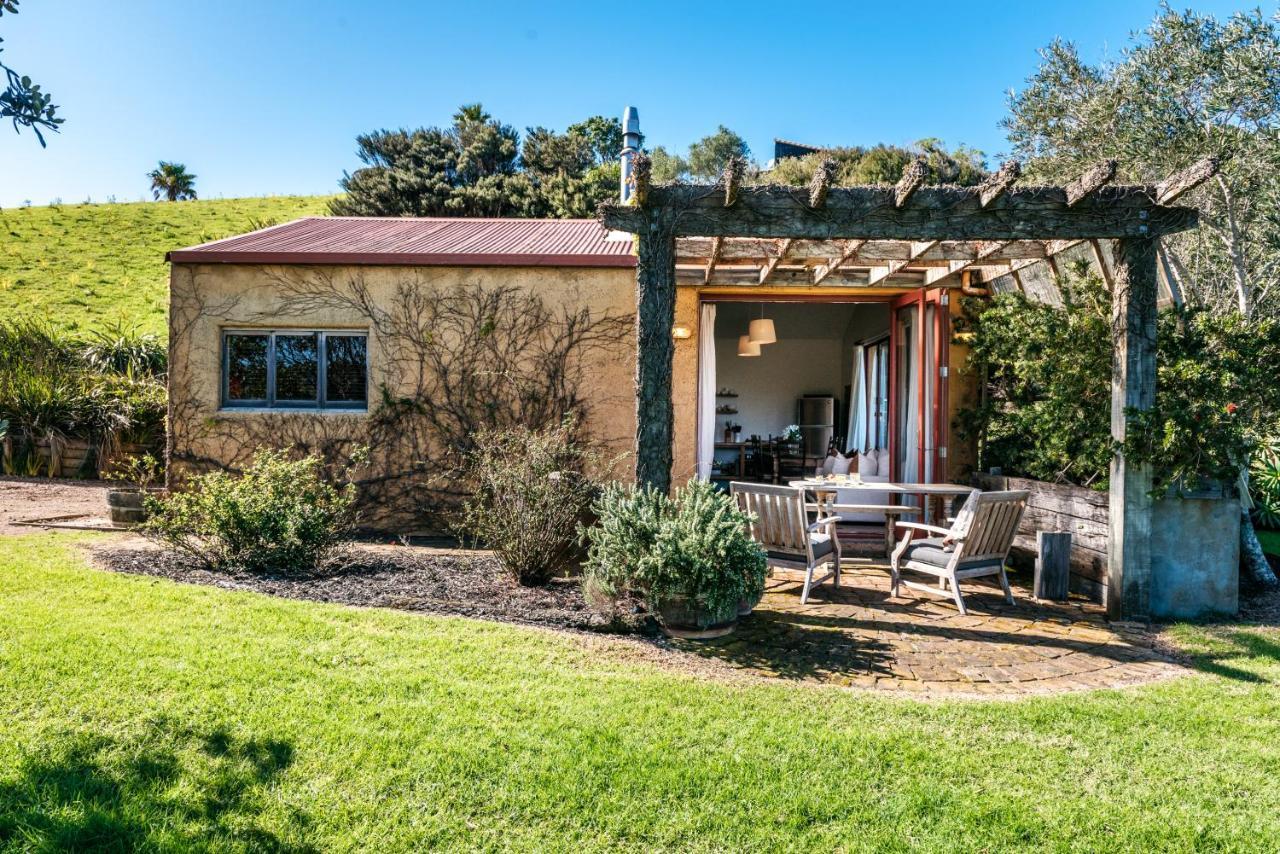 The Vineyard Cottage - Stay Waiheke Onetangi Exterior photo